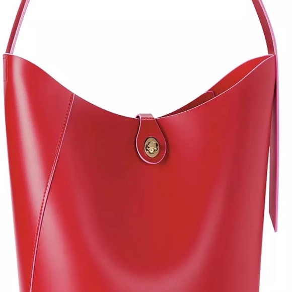 Elizabeth Arden Handbags - Elizabeth Arden Scarlet Hobo Bag